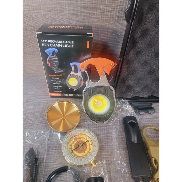 19 in 1 Outdoor Survival Tactical Kit with Multifunction Keychain Light - US - Picture 5 of 14